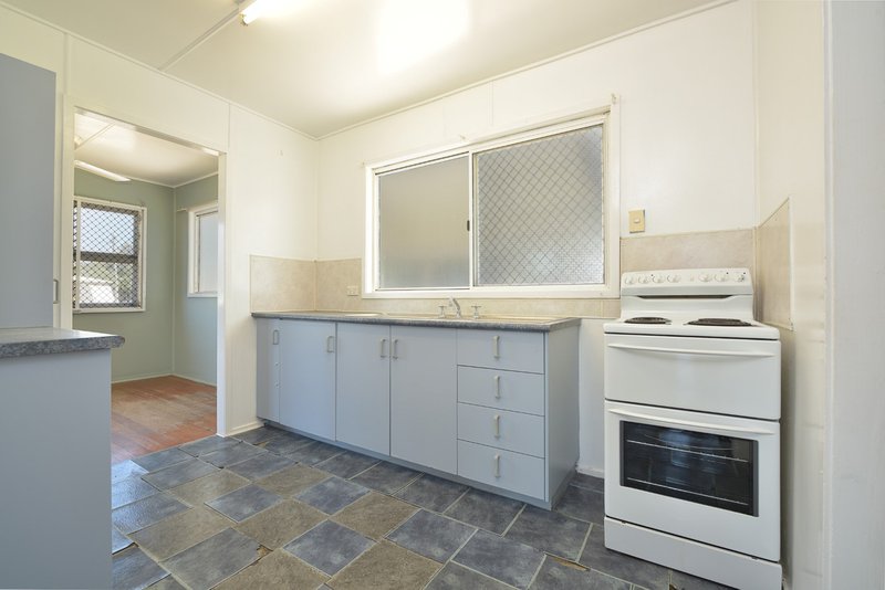 Photo - 14 Kianga Street, Barney Point QLD 4680 - Image 3