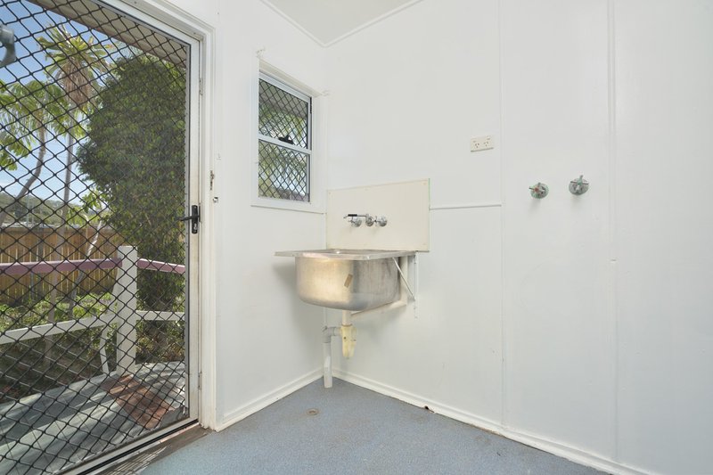 Photo - 14 Kianga Street, Barney Point QLD 4680 - Image 10