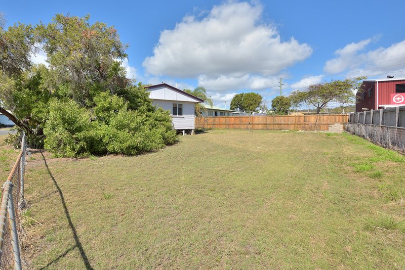 Photo - 14 Kianga Street, Barney Point QLD 4680 - Image 14