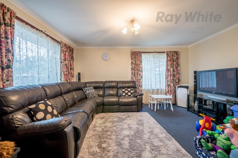 Photo - 14 Kilander Crescent, Berriedale TAS 7011 - Image 3