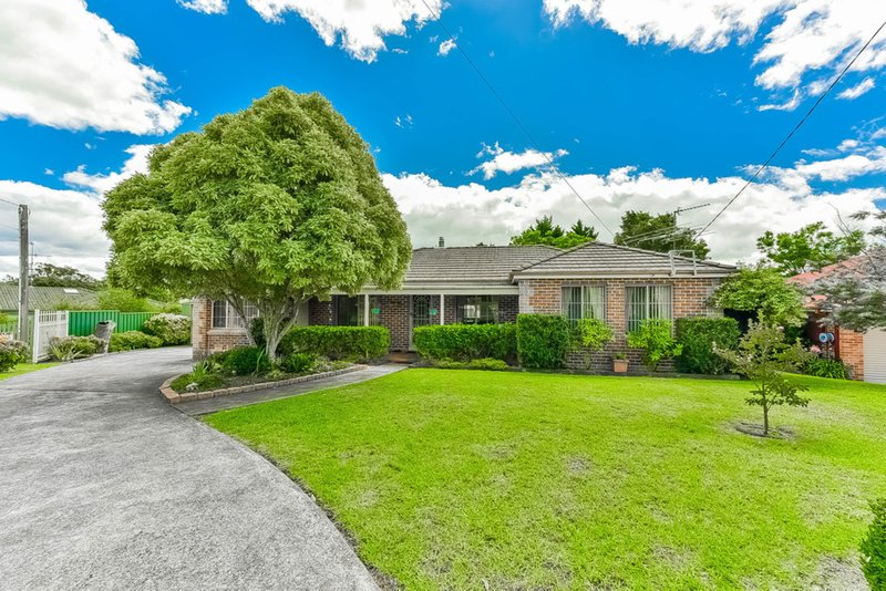 14 Kim Close, Thirlmere NSW 2572