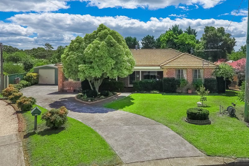 Photo - 14 Kim Close, Thirlmere NSW 2572 - Image 2