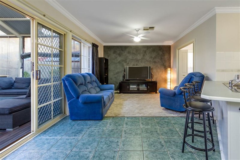 Photo - 14 Kimberley Drive, Ferntree Gully VIC 3156 - Image 6