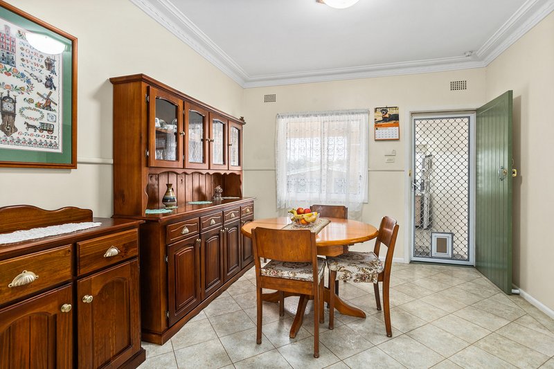 Photo - 14 Kimbeth Crescent, Albion Park Rail NSW 2527 - Image 3