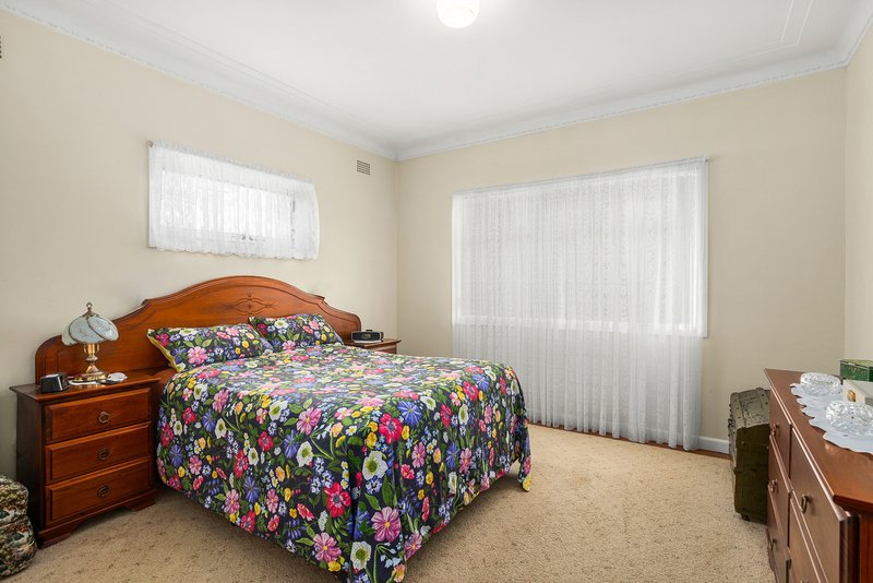 Photo - 14 Kimbeth Crescent, Albion Park Rail NSW 2527 - Image 6