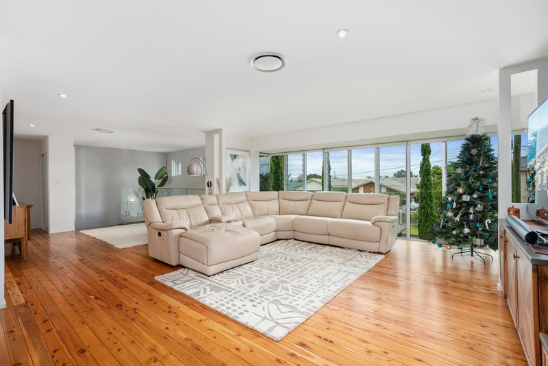 Photo - 14 Kingfisher Crescent, Burleigh Waters QLD 4220 - Image 12