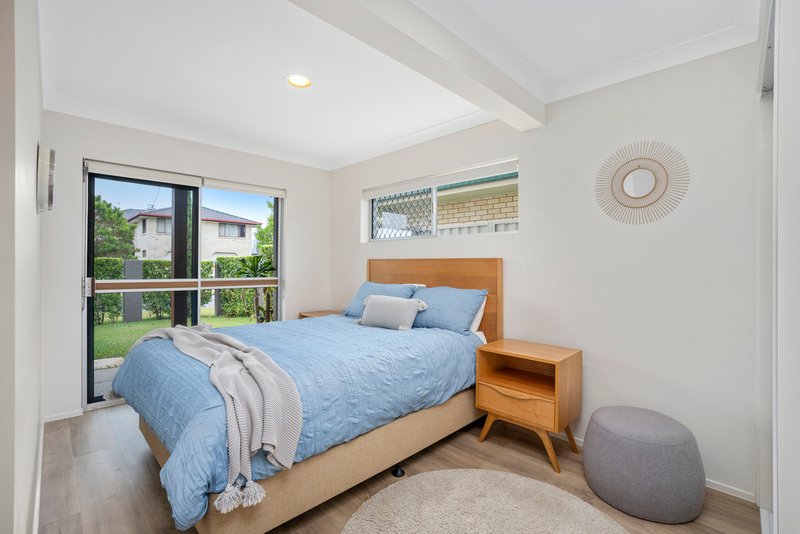 Photo - 14 Kingfisher Crescent, Burleigh Waters QLD 4220 - Image 20