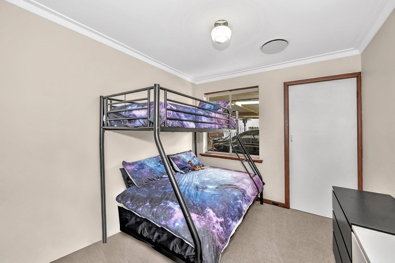 Photo - 14 Kingsbridge Road, Warnbro WA 6169 - Image 14