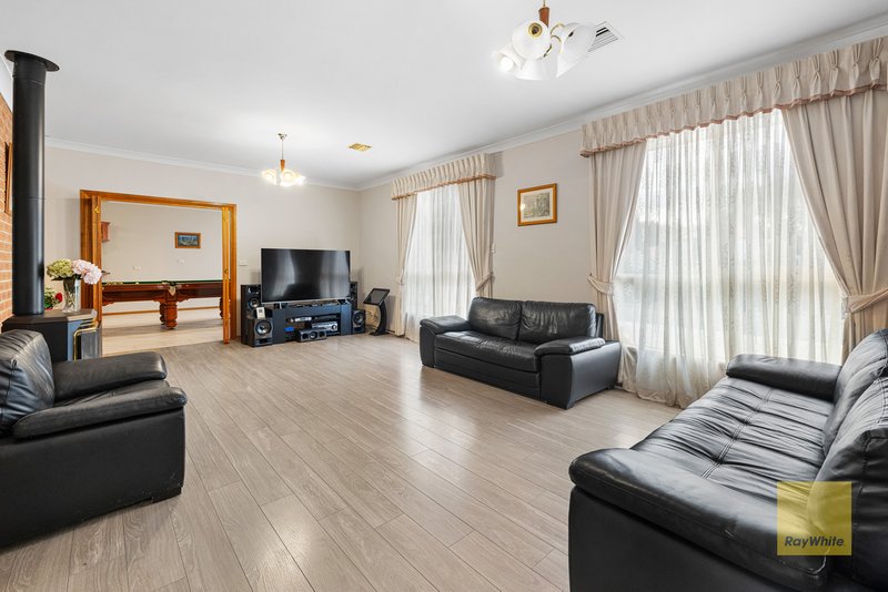 Photo - 14 Kingston Boulevard, Hoppers Crossing VIC 3029 - Image 5