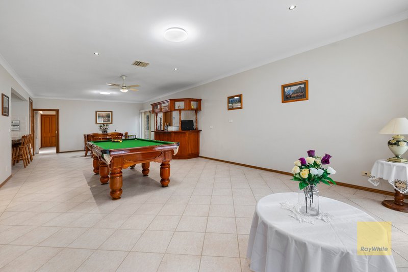 Photo - 14 Kingston Boulevard, Hoppers Crossing VIC 3029 - Image 17