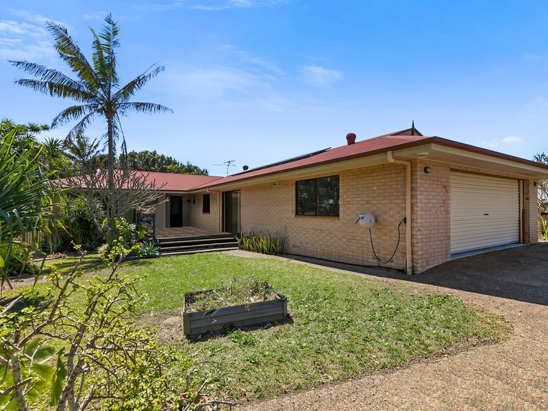 14 Kirk Place, Sandstone Point QLD 4511
