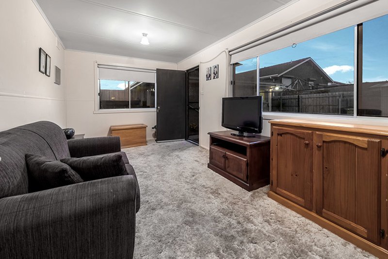 Photo - 14 Kirkbride Way, Craigieburn VIC 3064 - Image 8