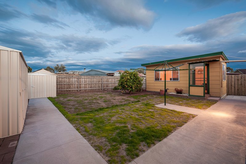 Photo - 14 Kirkbride Way, Craigieburn VIC 3064 - Image 14