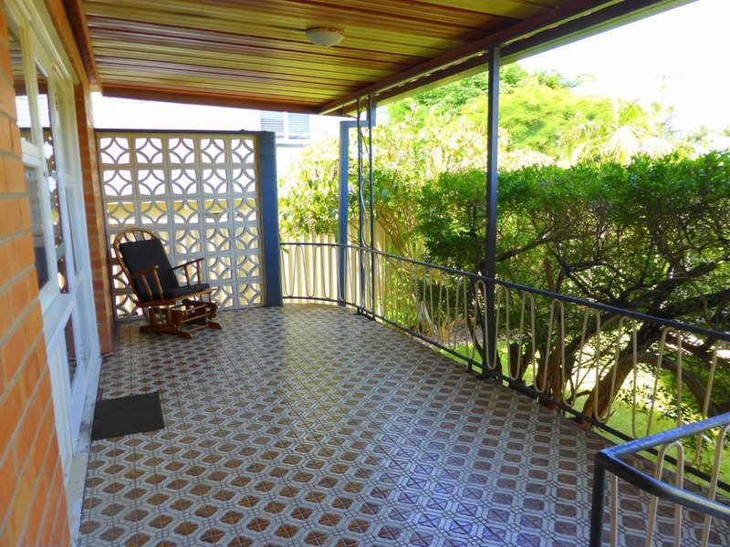 Photo - 14 Kirkwood Street, Margate QLD 4019 - Image 16