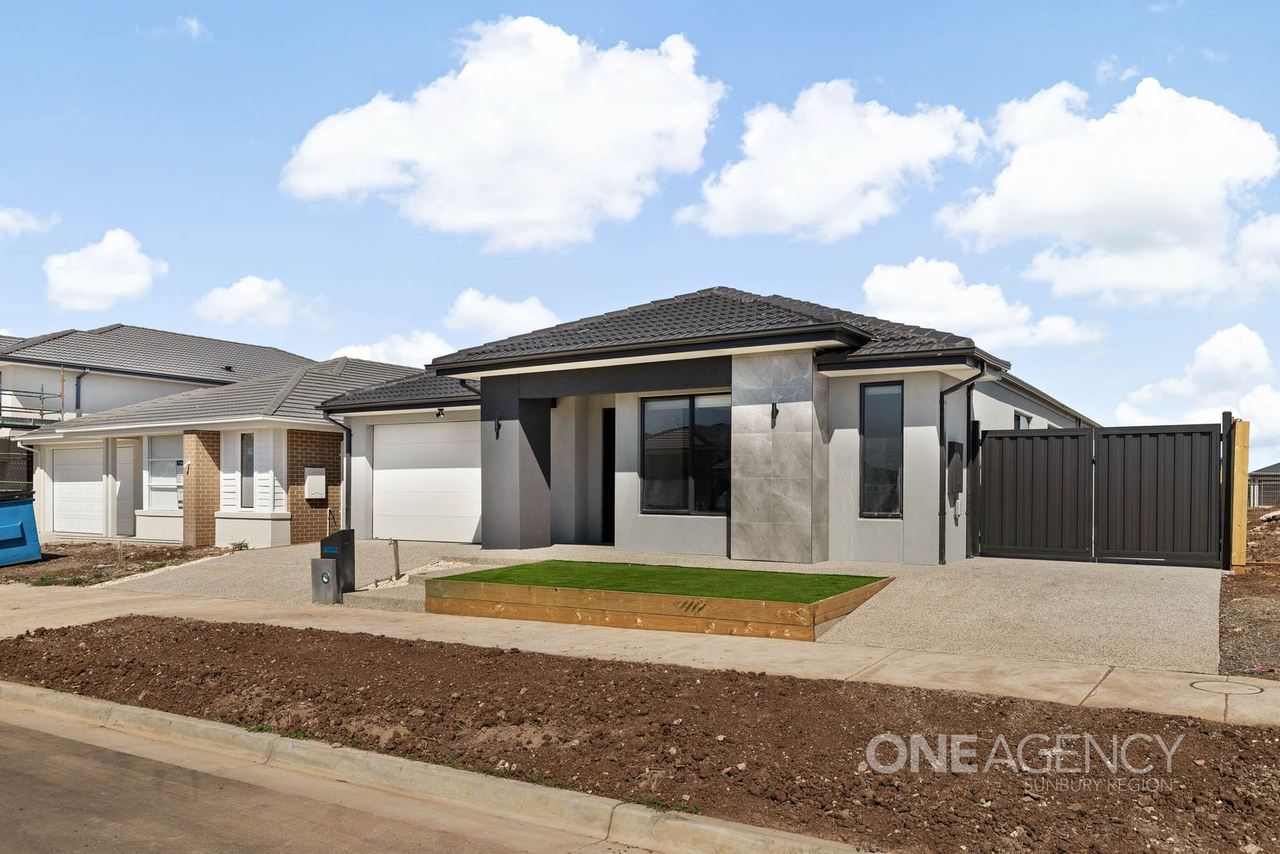 4-bedroom house at 14 Kloni Street, Sunbury VIC 3429, , Victoria