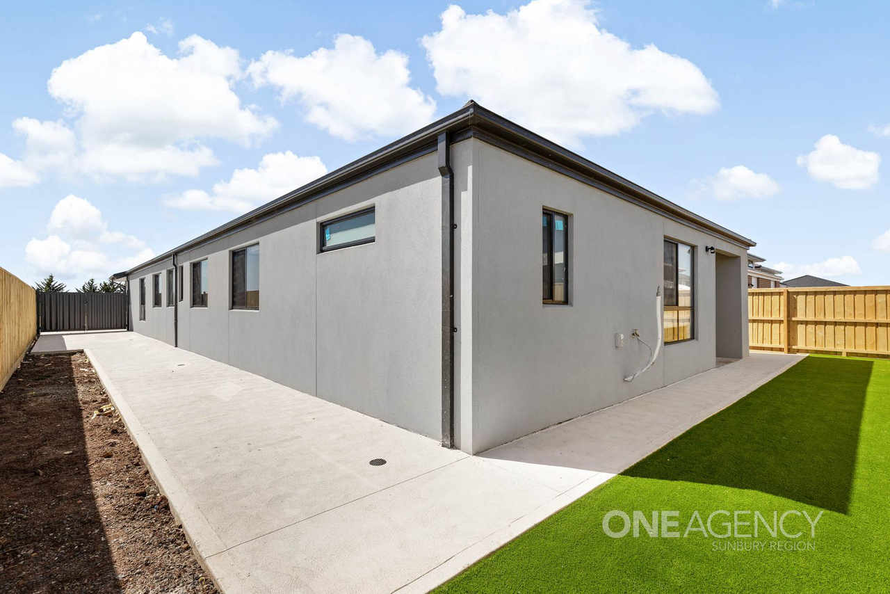 4-bedroom house at 14 Kloni Street, Sunbury VIC 3429, , Victoria