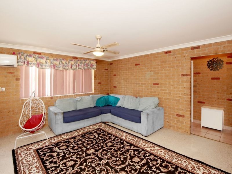 Photo - 14 Kurrajong Avenue, Forest Hill NSW 2651 - Image 5