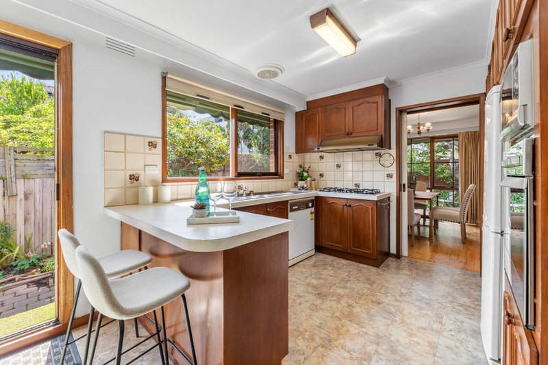 Photo - 1/4 La Frank Street, Burwood VIC 3125 - Image 4