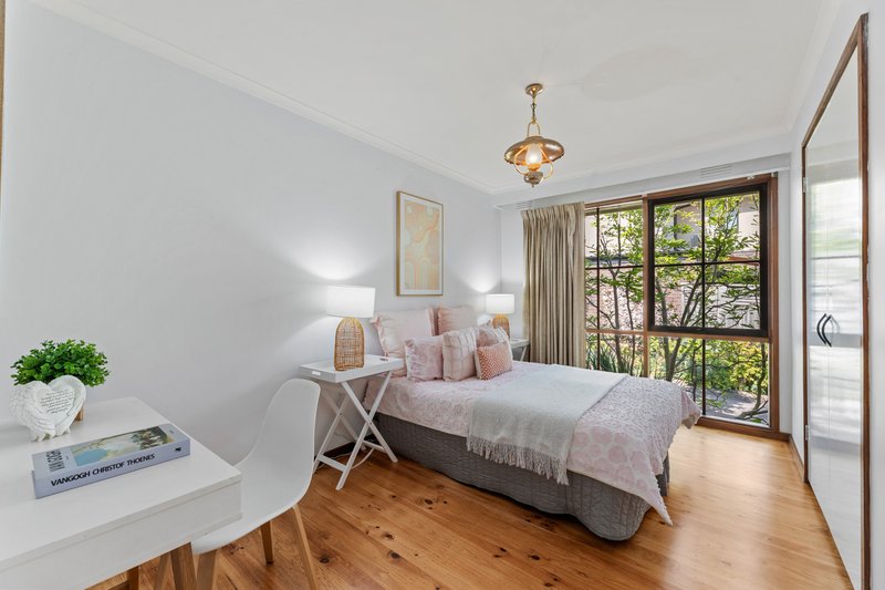 Photo - 1/4 La Frank Street, Burwood VIC 3125 - Image 8