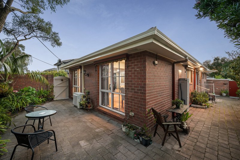 Photo - 1/4 La Frank Street, Burwood VIC 3125 - Image 12