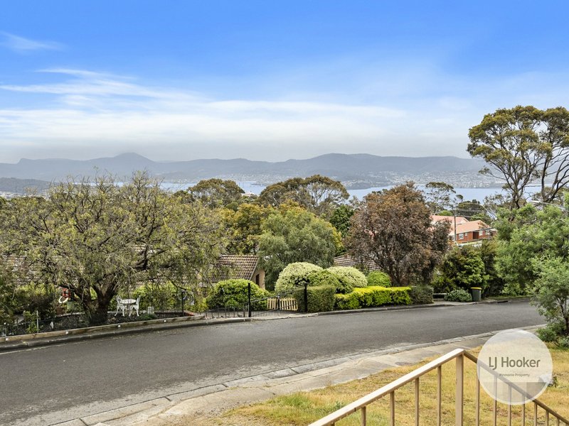 Photo - 14 Lachlan Drive, Mount Nelson TAS 7007 - Image 3