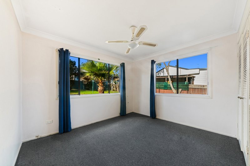 Photo - 14 Laelana Avenue, Budgewoi NSW 2262 - Image 6