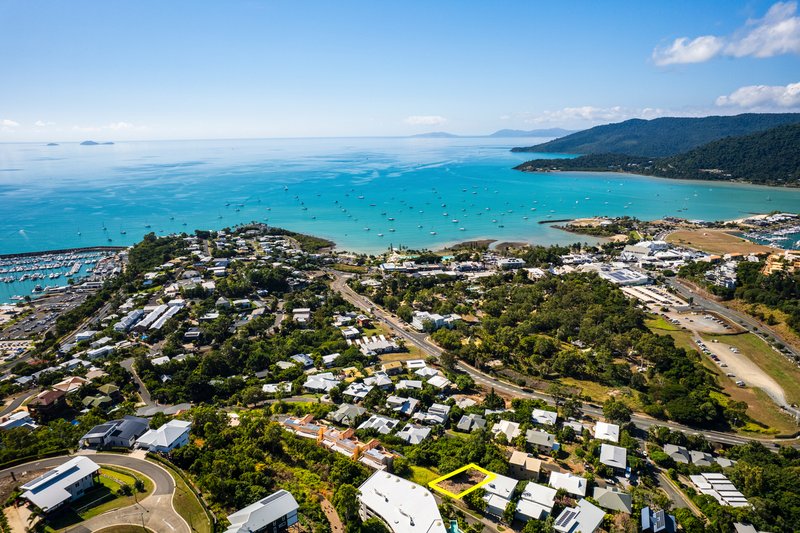 Photo - 14 Laguna Court, Airlie Beach QLD 4802 - Image 3