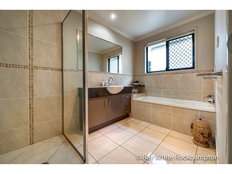Photo - 14 Laird Avenue, Norman Gardens QLD 4701 - Image 5
