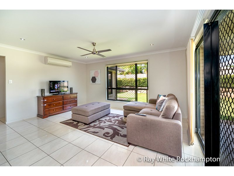 Photo - 14 Laird Avenue, Norman Gardens QLD 4701 - Image 13