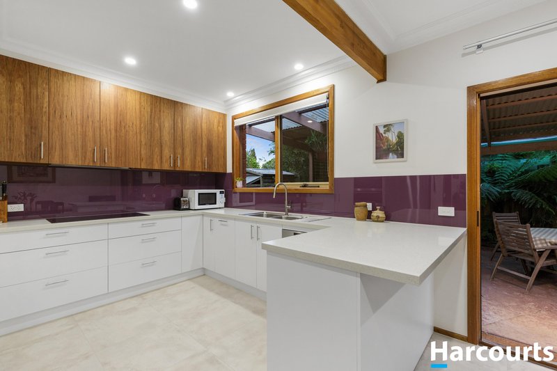 Photo - 14 Lakeside Boulevard, Rowville VIC 3178 - Image 4