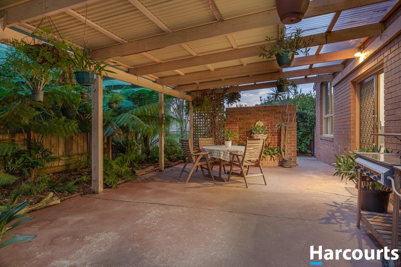 Photo - 14 Lakeside Boulevard, Rowville VIC 3178 - Image 12