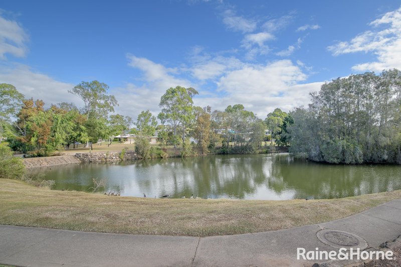 Photo - 14 Lakeside Place, Clinton QLD 4680 - Image 26