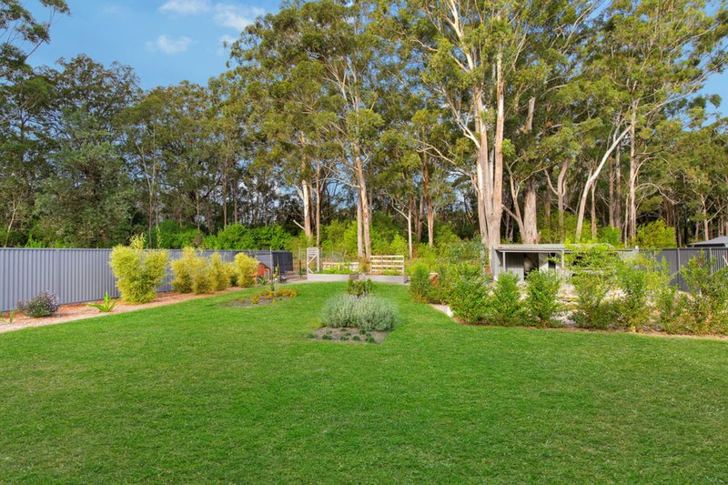 Photo - 14 Lakeside Way, Lake Cathie NSW 2445 - Image 12