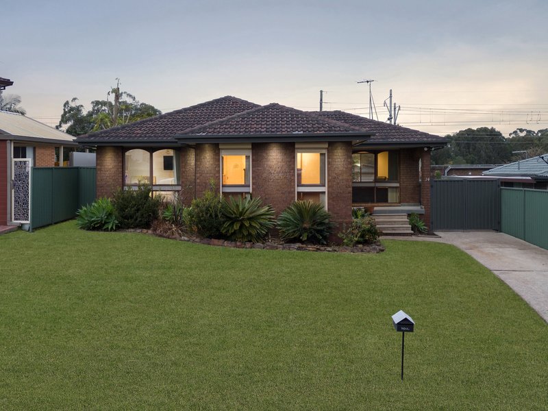 14 Lakewood Crescent, Casula NSW 2170