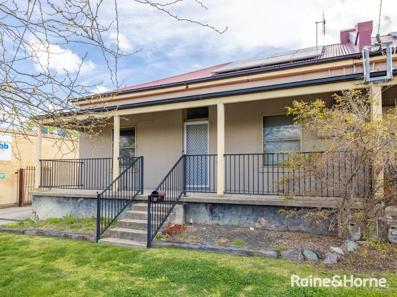 14 Lambert Street, Bathurst NSW 2795