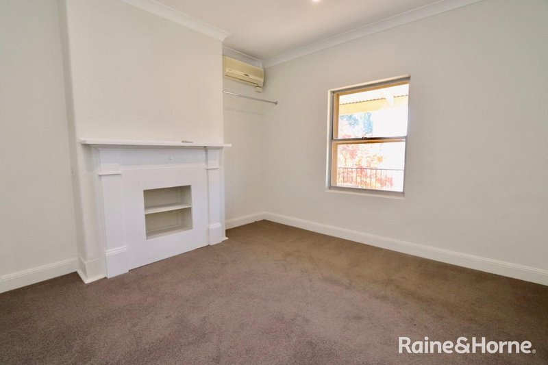 Photo - 14 Lambert Street, Bathurst NSW 2795 - Image 6