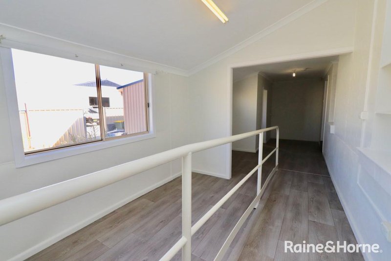 Photo - 14 Lambert Street, Bathurst NSW 2795 - Image 8