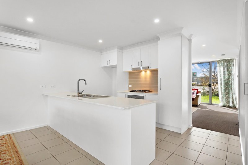 Photo - 14 Lambrick Lane, Casey ACT 2913 - Image 5