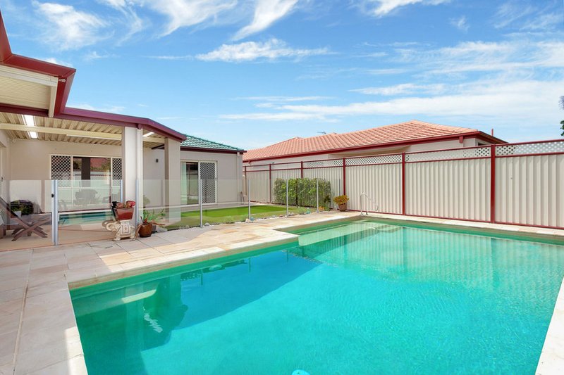 Photo - 14 Lanai Drive, Burleigh Waters QLD 4220 - Image 19