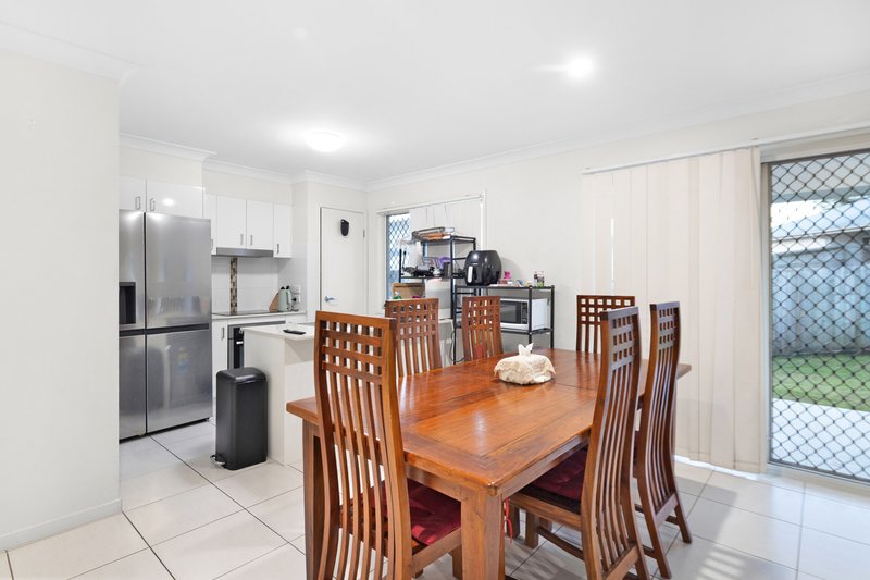 Photo - 14 Lane Court, Mount Warren Park QLD 4207 - Image 5