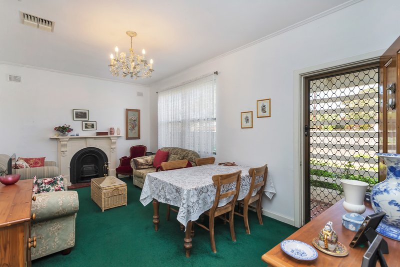 Photo - 14 Launceston Avenue, Warradale SA 5046 - Image 4