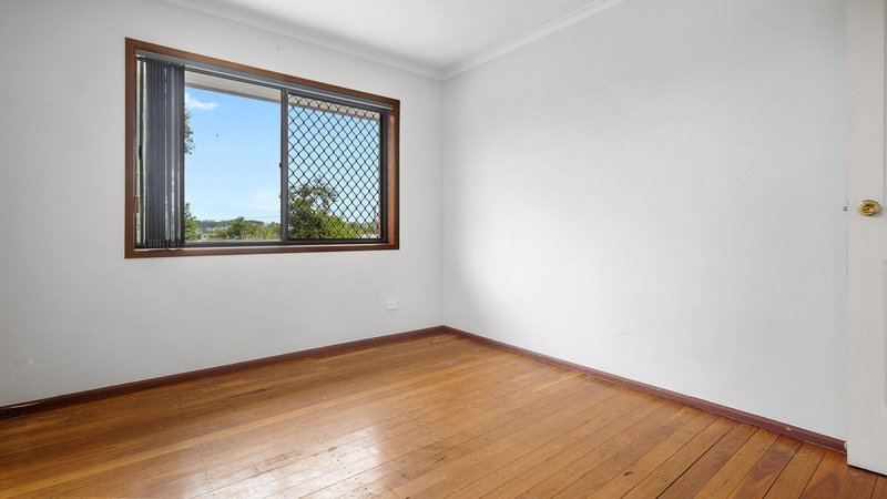 Photo - 14 Lauretta Avenue, Springwood QLD 4127 - Image 11