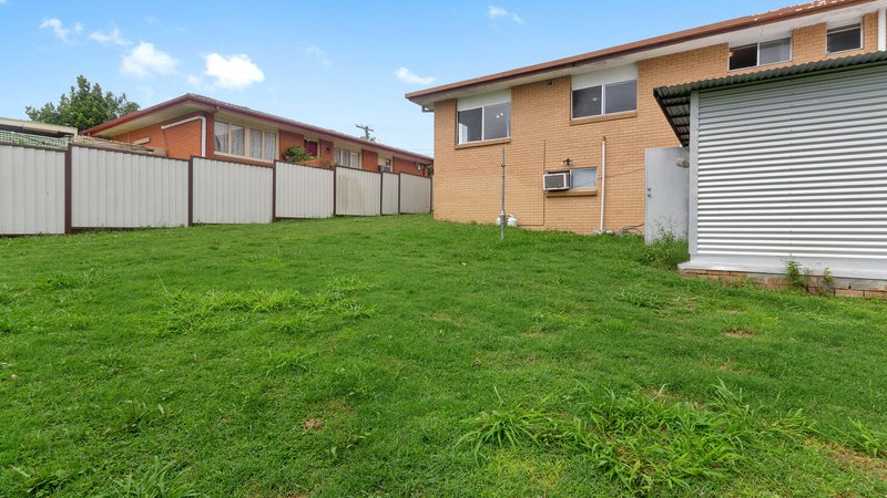 Photo - 14 Lauretta Avenue, Springwood QLD 4127 - Image 16