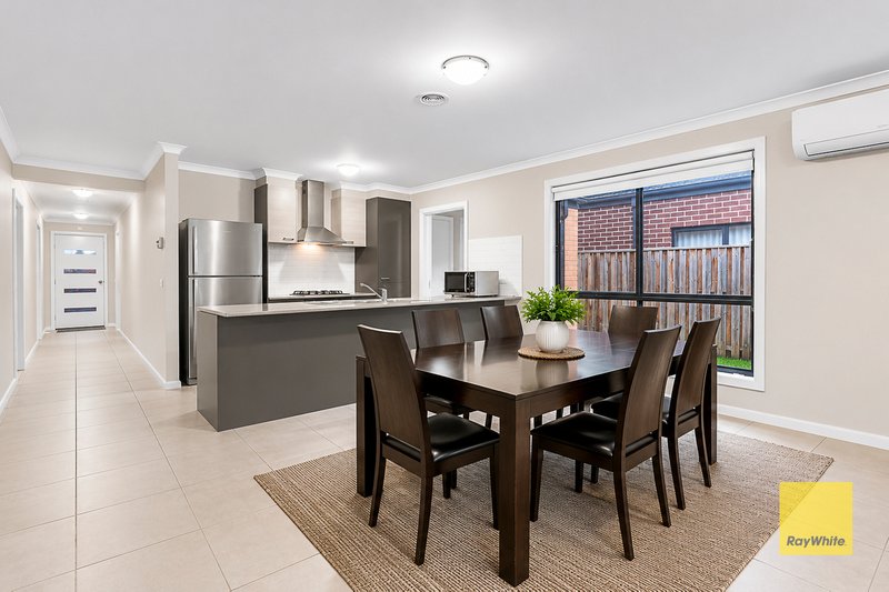 Photo - 14 Lay Street, Tarneit VIC 3029 - Image 7