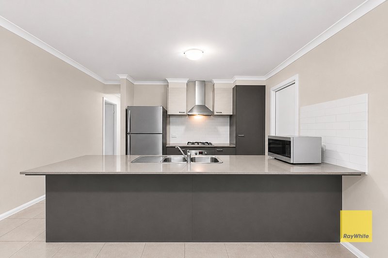 Photo - 14 Lay Street, Tarneit VIC 3029 - Image 10