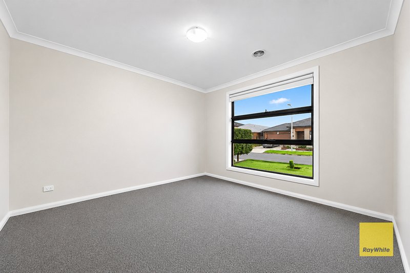 Photo - 14 Lay Street, Tarneit VIC 3029 - Image 19