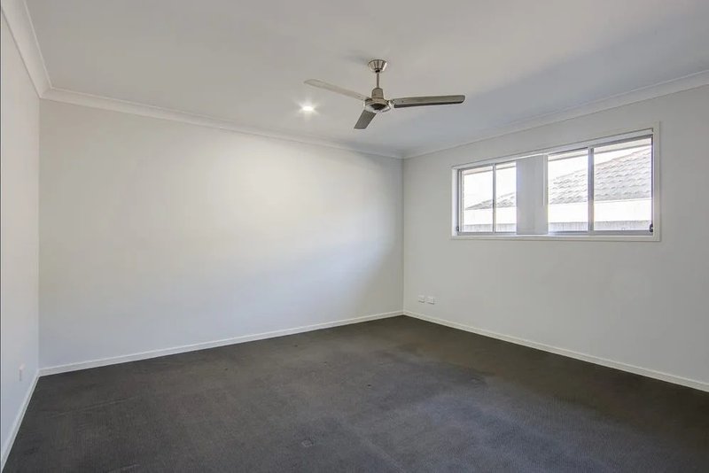Photo - 14 Leabrook Place, Pimpama QLD 4209 - Image 5