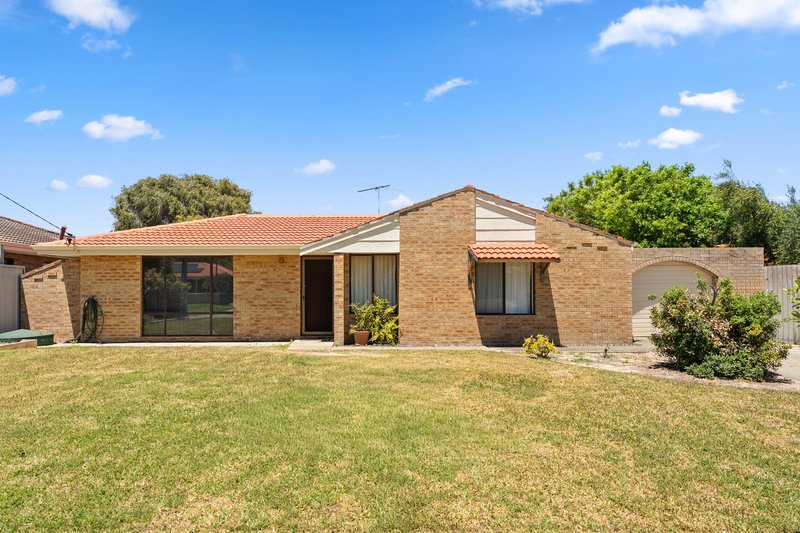 14 Leeder Street, Safety Bay WA 6169