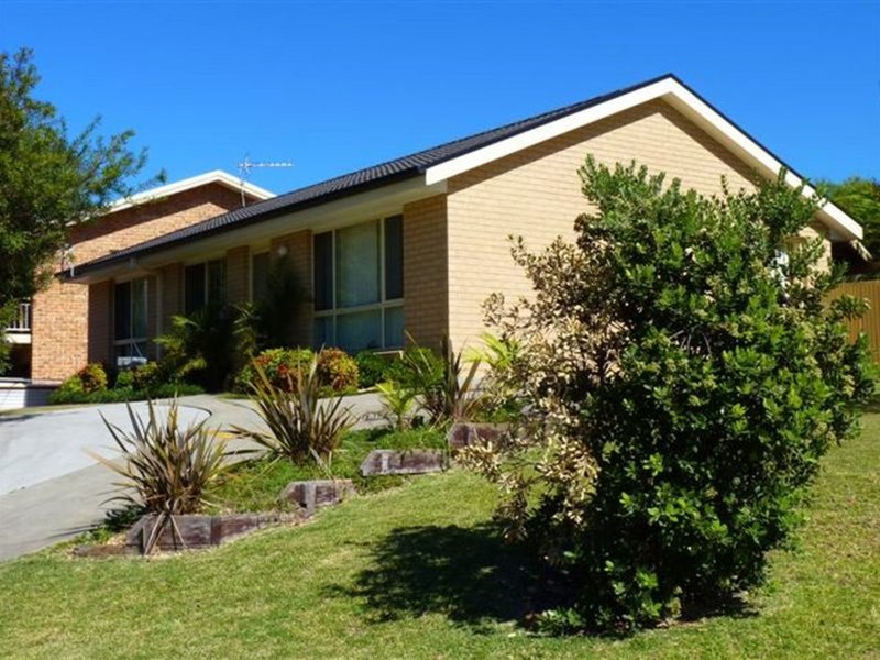 14 Leigh Crescent, Ulladulla NSW 2539