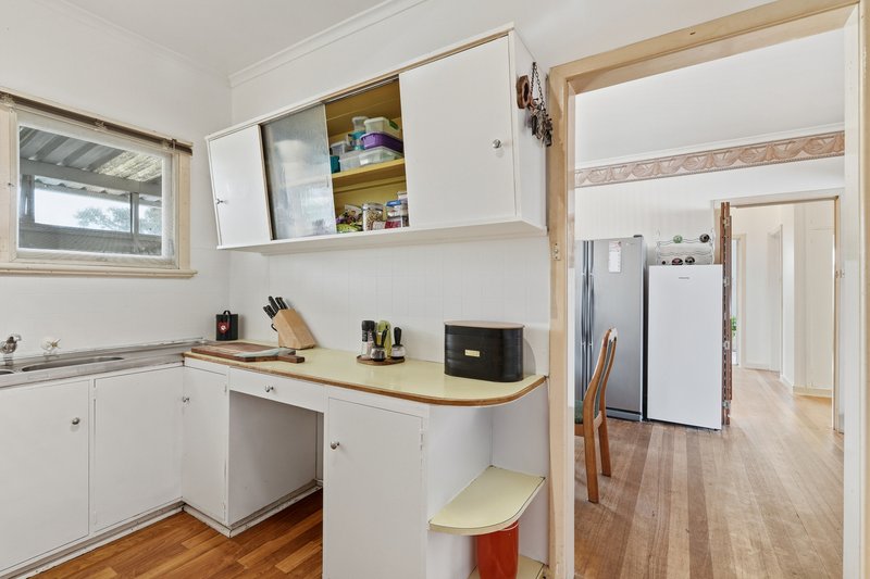 Photo - 14 Leighland Road, Claremont TAS 7011 - Image 2